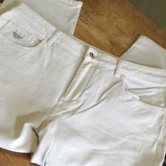 Capri Pants - Picture 1 of 4